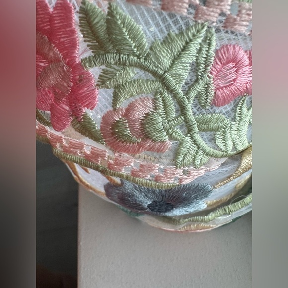 Floral Embroidered Headbands - Picture 4 of 6